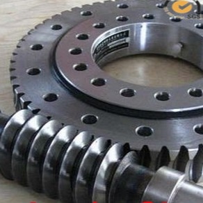 RKS ذو حاويات أسطوانية متقاطعة.162.16.1424 محمل المتحرك 1424x1509x68mm